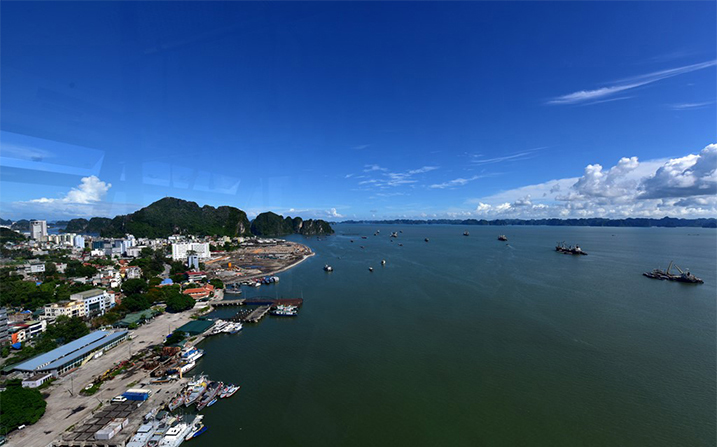 Panorama of Halong city from Queen Slings